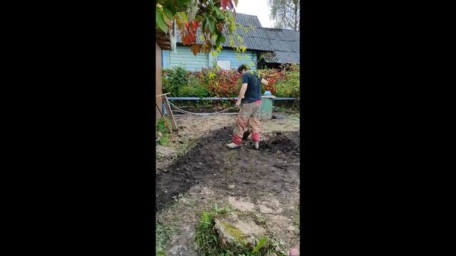 Копаем траншею под водопровод своими руками. Часть 3 смотреть онлайн