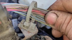 Opel astra H 2010 глохнет,периодически не запускается