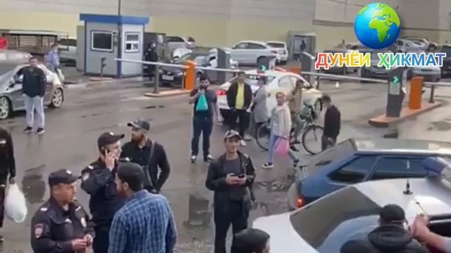 Чанчоли точикон  бо милитсияхо дар метрои тиеплистан