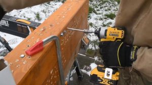 DeWALT Atomic DCF809 impact driver