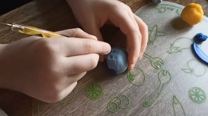 Лепим сундук из пластилина