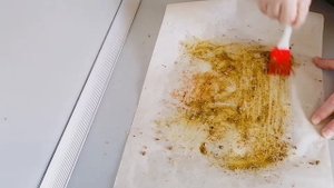 Куриная ножка на сковороде без масла, в пергаментной бумаге. Домаший рецепт.