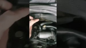 Где находится датчик каленвала мерседес w220 s600.матор м137