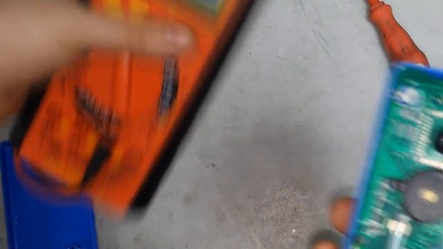 ремонт мультиметров vc9205n и dt700d предоставленные подписчиком (подарок) смотреть онлайн