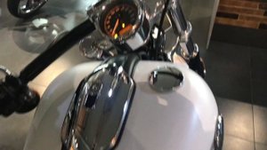 Harley-Davidson Softail Breakout (FXSB) Crushed Ice Denim 2017