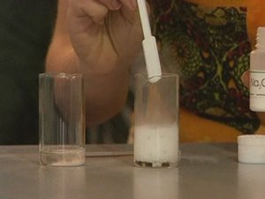 Химия. Опыты. Неорганика. Взаимодействие соды с соляной кислотой