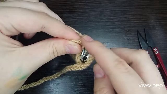 Вяжу чехол для зажигалки