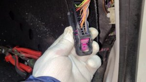 Чем очистить контакты авто проводки от окисления? Просто спасаем топляка IAAI. VW JETTA USA 6 2012