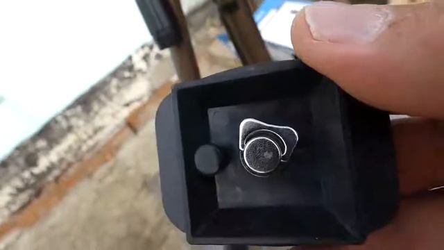 Фотоаппарат с суперзумом Panasonic FZ 82 и штатив на 164см HAMA смотреть онлайн