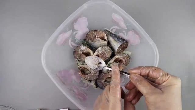 Делюсь НОВЫМ рецептом СКУМБРИИ/Скумбрию с волшебным вкусом/Скумбрия маринованная/Сагудай