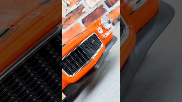 WOW!!!?? | CHEVROLET CAMARO | 1/18 DIECAST | MAISTO | CINEMATIC REVIEW BY MODEL CAR