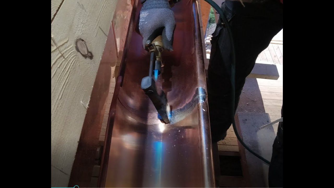 Медная кровля! Пайка медного водосточного желоба! Часть 6! Soldering of the copper gutter