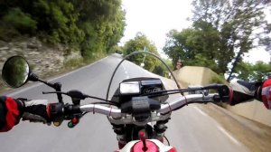 Motard battle: Suzuki drz 400 vs Honda xr 400