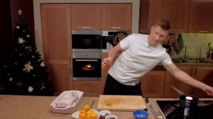 СУПЕР-СОЧНАЯ КУРИЦА В ДУХОВКЕ - новогодний рецепт от шефа Бельковича
