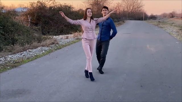 Fantastic Dancing Чеченский Танец Девушки Завораживает ALISHKA Lezginka2022 Chechenskaya