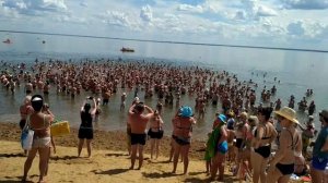 Яровое. Рекорд России по лежанию звёздочкой.