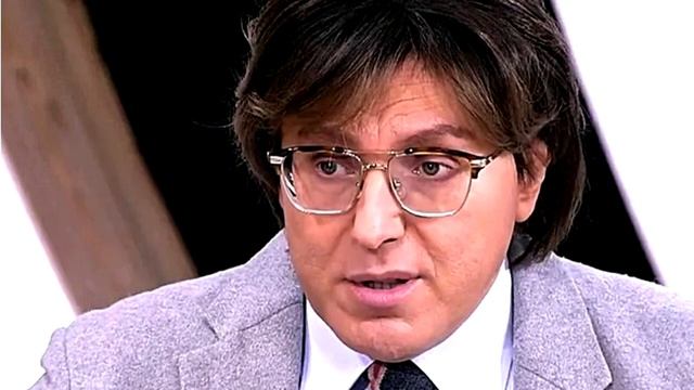 Двойной подбородок и странная прическа. Андрей Малахов серьёзно болен? смотреть онлайн