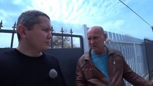 Навес над крыльцом готов Прилетел домой