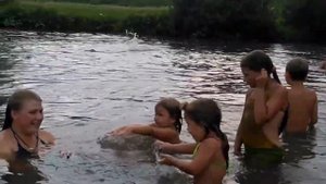 Купание на речке