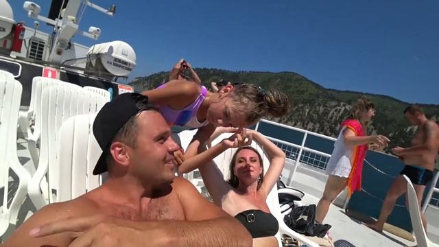 Морская прогулка от Дивноморское до Прасковеевки. Купание в открытом море.