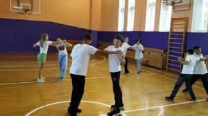 Использование элементов панкратиона на учебных занятиях по физической культуре. Упражнение в паре