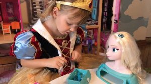 Распаковка игрушки Эльза Frozen