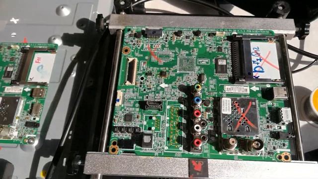 LG 32LF560U не включается. EAX66203805(1.2). LGE2136 смотреть онлайн