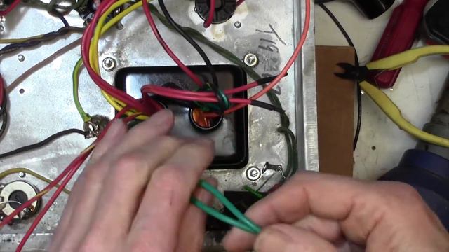 How to Replace Mains Transformer on Fender Super Reverb смотреть онлайн