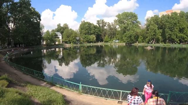 КРАСНОУХИЕ ЧЕРЕПАХИ в водоемах Москвы и Подмосковья