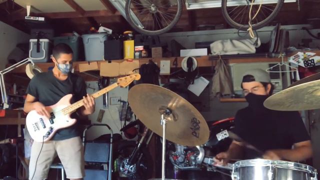 Fender Mustang Bass + Drums || Garage Jam смотреть онлайн