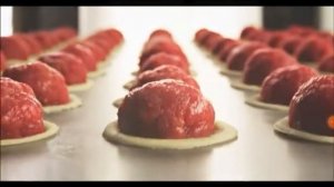 Нашёл рекламу "много мяса мало теста" (это оригинальный ролик с их канала)