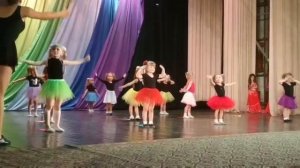 ПЕРВОЕ ВЫСТУПЛЕНИЕ МИЛАНЫ - танец "В КАЖДОМ МАЛЕНЬКОМ РЕБЕНКЕ"  - ШКОЛА ТАНЦЕВ "Zafira"