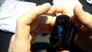 Пульсоксиметр - распаковка и проверка задержкой дыхания!