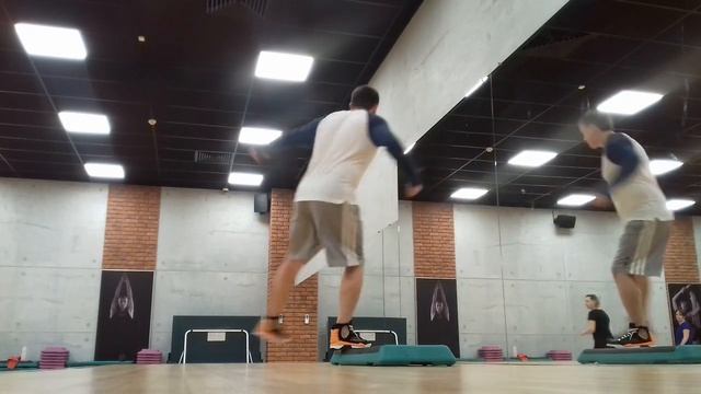 Степ аэробика. Step aerobic. Целый урок (интенсивная тренировка 17)