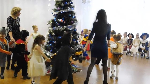 новогодний хоровод смотреть онлайн