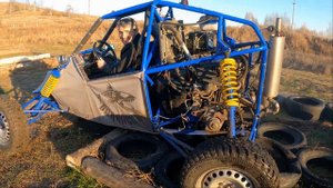 Багги Барракуда  на автокроссовой трассе.