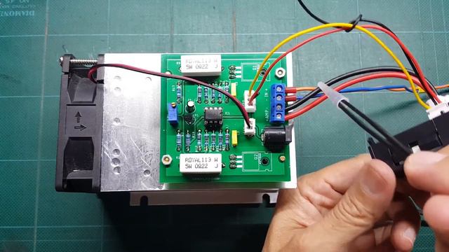Electronic Load (constant current) 5 - 48 volt, 0- 8 Amp, 200 watt смотреть онлайн