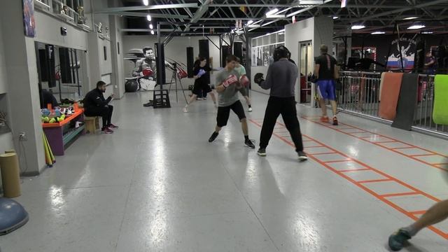 Бокс в Великих Луках2 смотреть онлайн