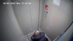 Этот человек насрал в лифте по Баумана 235/5.