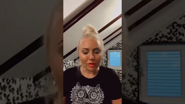 Аква-флюид для кожи вокруг глаз. Ежедневный уход с spf20 смотреть онлайн