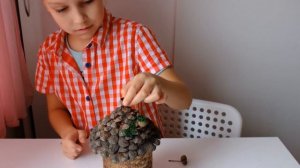 Поделка в садик и школу из природных материалов/домик из полена