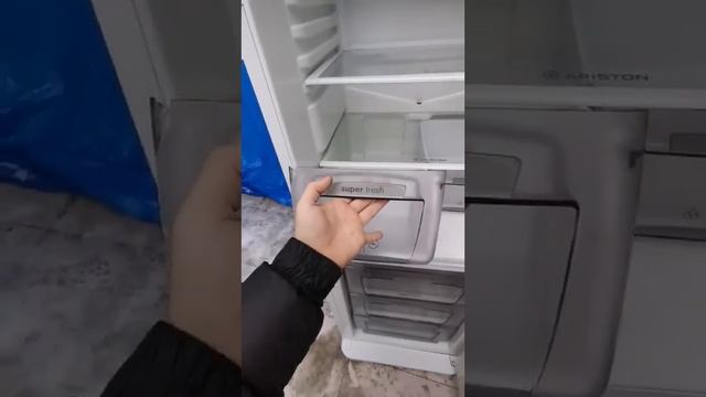 видео обзор Холодильника Ariston MBA2200.019 смотреть онлайн