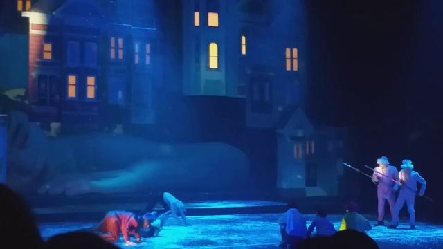 "Пряничный домик" театр Глобус "начинай скорей бояться, а то буду кусаться". смотреть онлайн