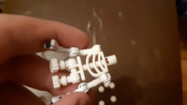 КАК СДЕЛАТЬ ПРОСТО СКРОМНИКА ИЗ LEGO!!! смотреть онлайн