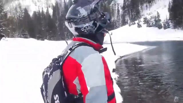ЭКСТРИМ СНЕГОХОДЫ НА ВОДЕ смотреть онлайн