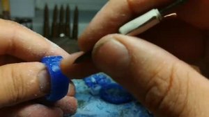 Ручное изготовление восковой модели кольца.