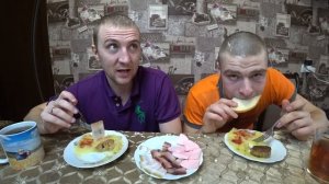 Котлетки с пюрешкой, копченое и соленое сало, колбаска