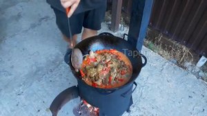 Настоящее грузинское чахохбили из курицы в казане. Самая настоящая симфония вкусов и ароматов
