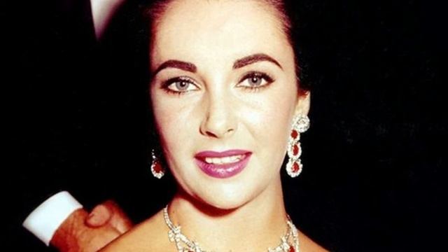 Болезни знаменитости Элизабет Тейлор смотреть онлайн