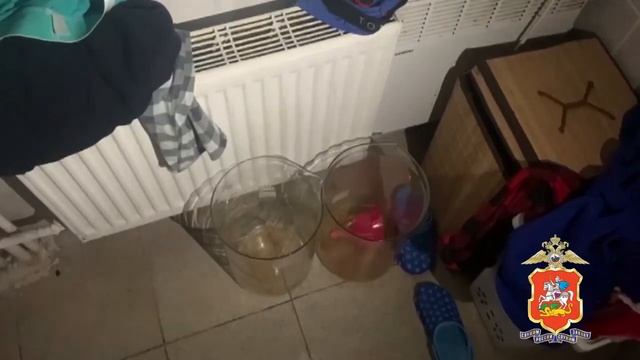 В Подмосковье полицией пресечена деятельность оборудованной в частном доме нарколаборатории